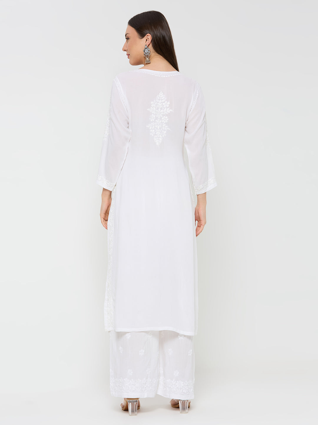 Fenal Chikankari Modal Straight Kurta
