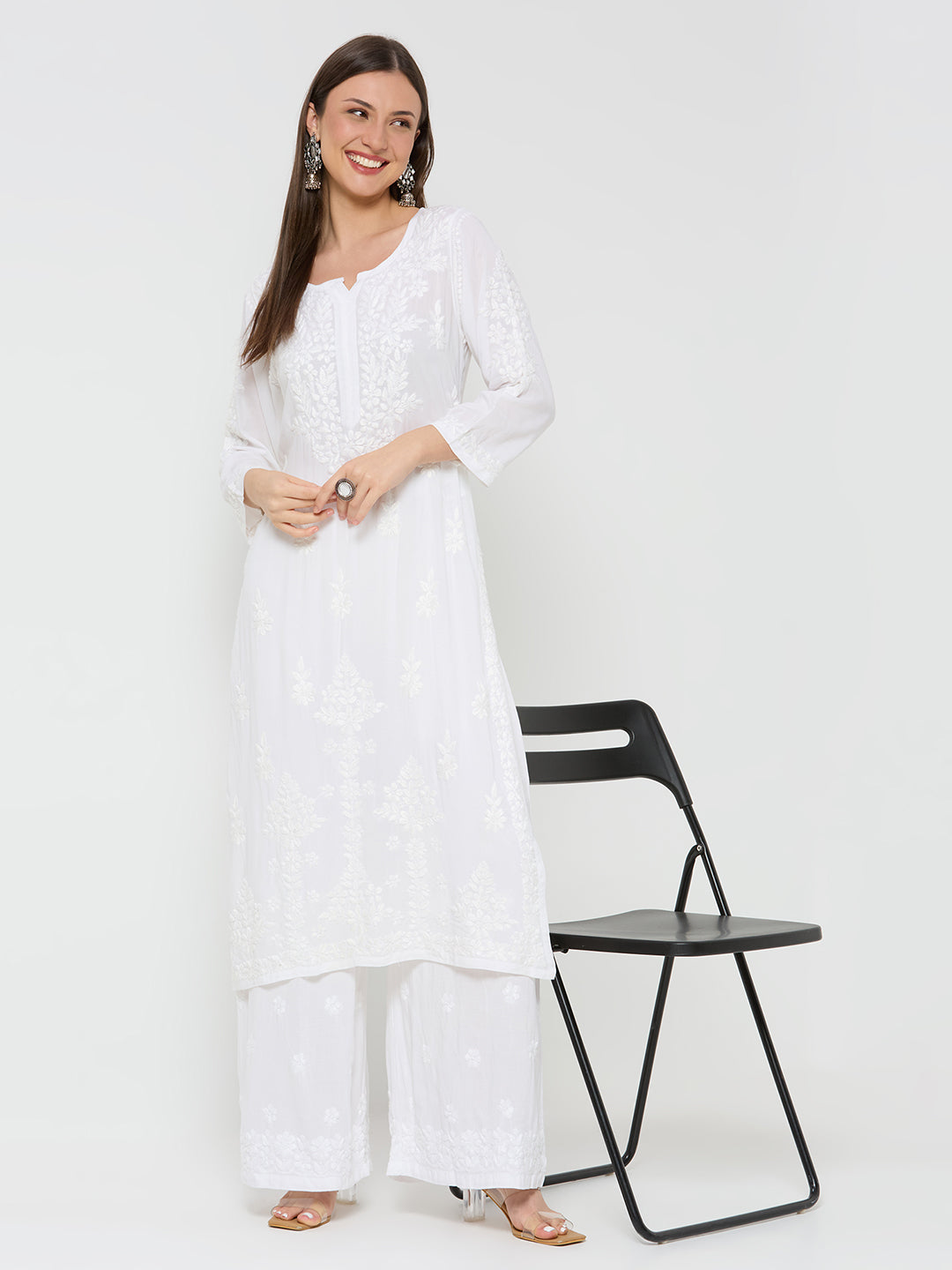 Fenal Chikankari Modal Straight Kurta
